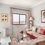 Guestready - Vibrant Flat W/ Balcony كوستا دا كاباريكا