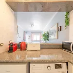 Guestready - Vibrant Flat W/ Balcony * كوستا دا كاباريكا