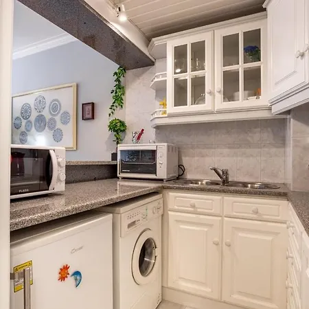 Guestready - Vibrant Flat W/ Balcony Appartamento