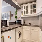Guestready - Vibrant Flat W/ Balcony Appartamento