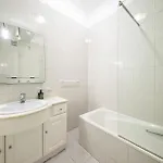 Guestready - Vibrant Flat W/ Balcony Appartamento *