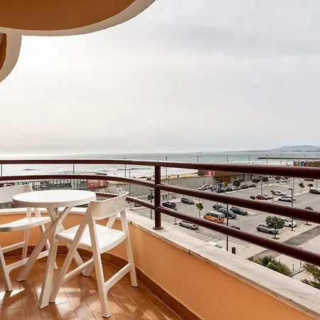 Guestready - Vibrant Flat W/ Balcony Appartement