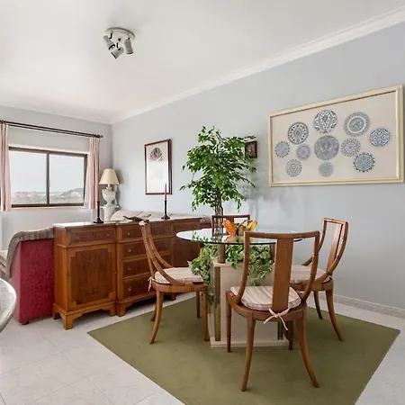 Guestready - Vibrant Flat W/ Balcony Costa da Caparica