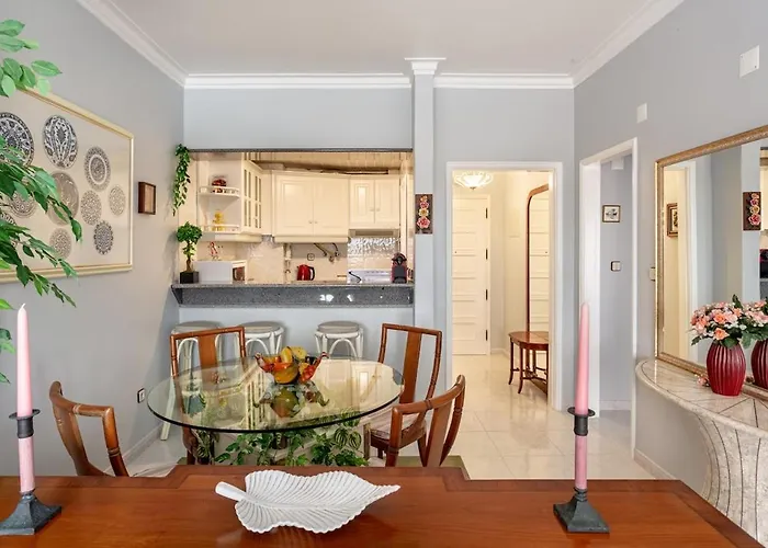 公寓 Guestready - Vibrant Flat W/ Balcony
